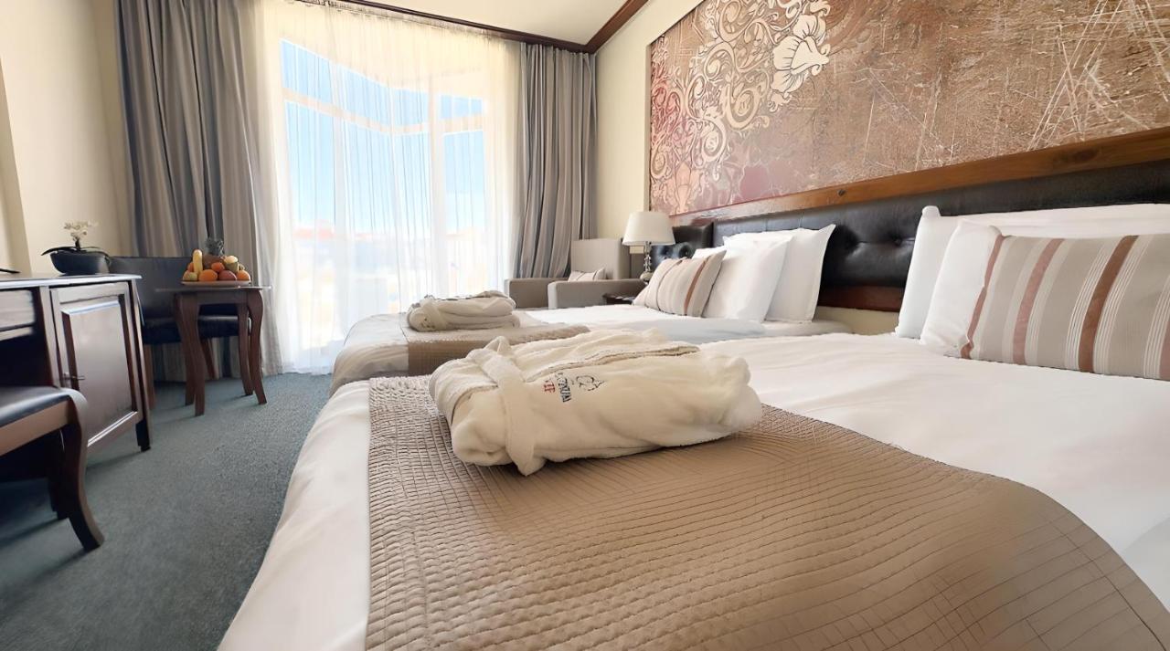 Platinum Hotel And Casino บันสโก ภายนอก รูปภาพ