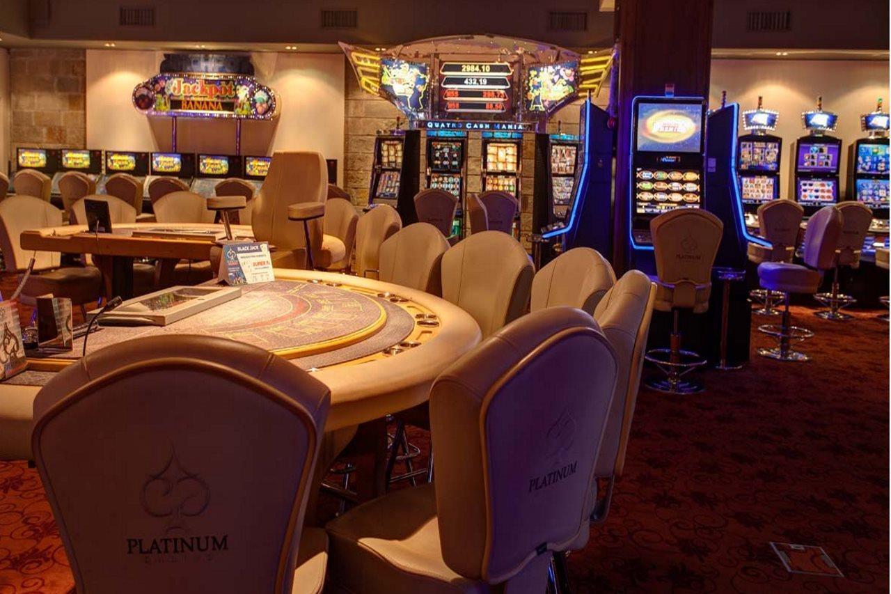 Platinum Hotel And Casino บันสโก ภายนอก รูปภาพ